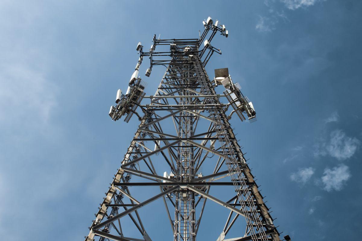 VPN routers & cellular gateways